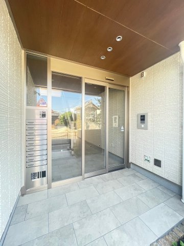 シャーメゾンアメニティのエントランス