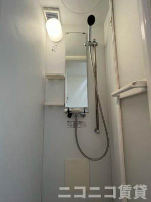 【シャワールーム】 | ラ・フォレスタ | 別号室イメージの為、現状を優先致します。