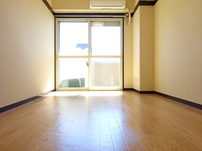 【寝室】 | ハイコーポ明大前