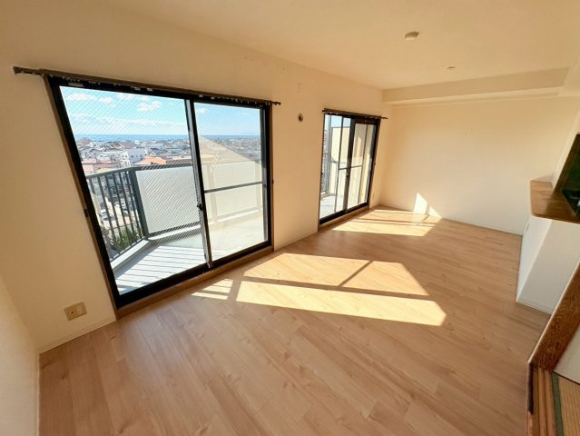 リベール明石江井ヶ島Ⅱの居間・リビング