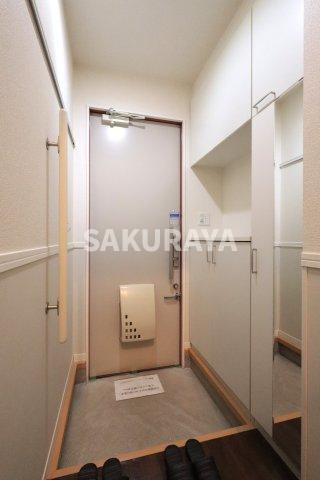 メゾンファシルの玄関|2026年4月撮影。