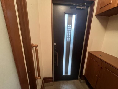 【玄関】 | 新堤貸家