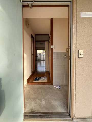 ニューksハイツの玄関