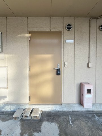 ニューksハイツの玄関
