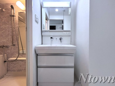 【独立洗面台】 | ヴェルドミール | 朝の身支度には欠かせない独立洗面化粧台