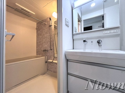 【洗面所】 | ヴェルドミール | ゆったりとスペースのある洗面所