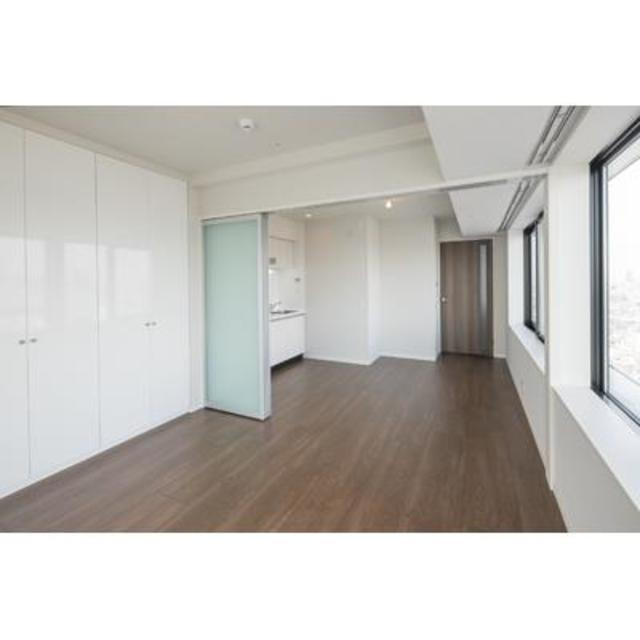 メルクマール京王笹塚レジデンスの居間・リビング