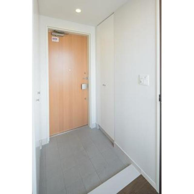 メルクマール京王笹塚レジデンスの玄関