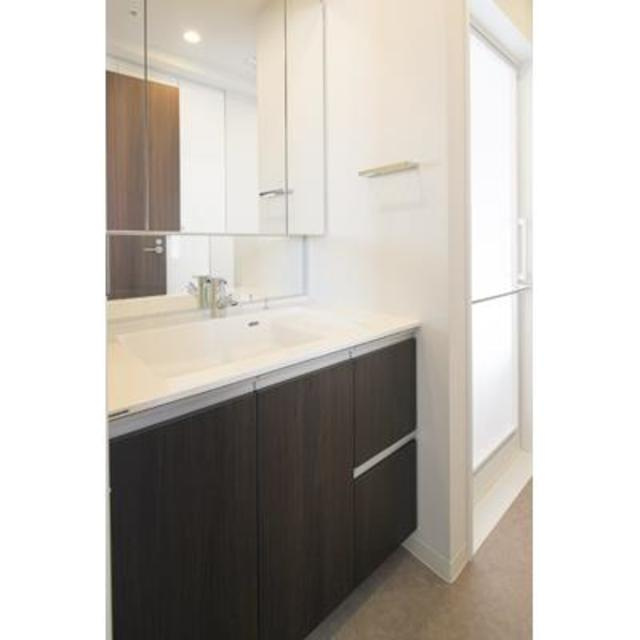 メルクマール京王笹塚レジデンスの独立洗面台