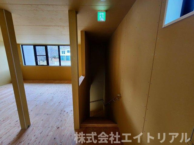 長久手市勝入塚　貸店舗の内装|2階