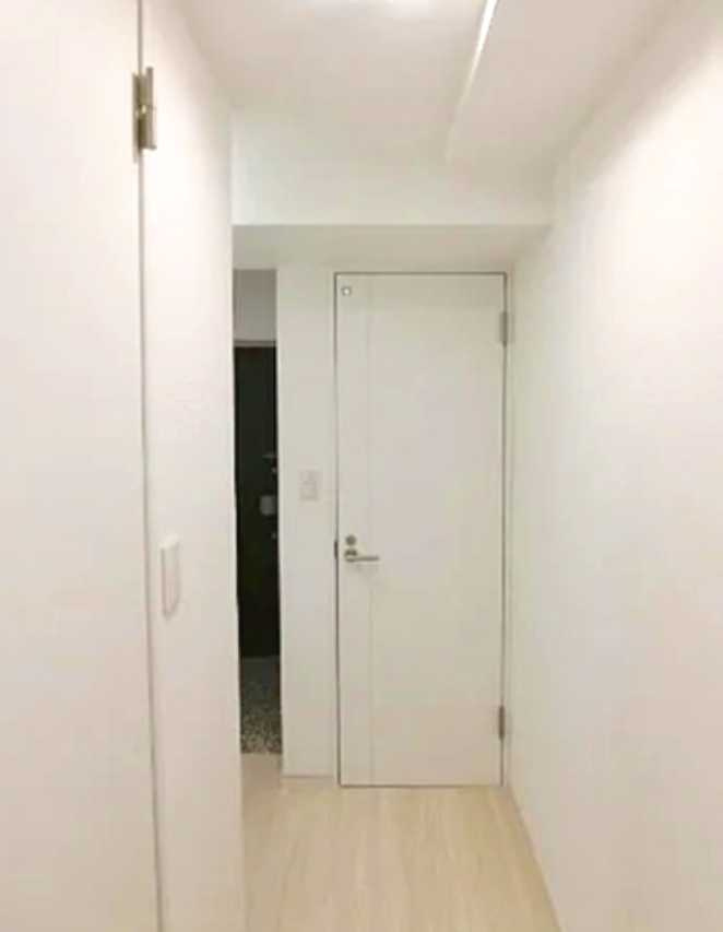 ダイナシティ三軒茶屋　礼金０　分譲賃貸　南西角部屋　駅近の玄関