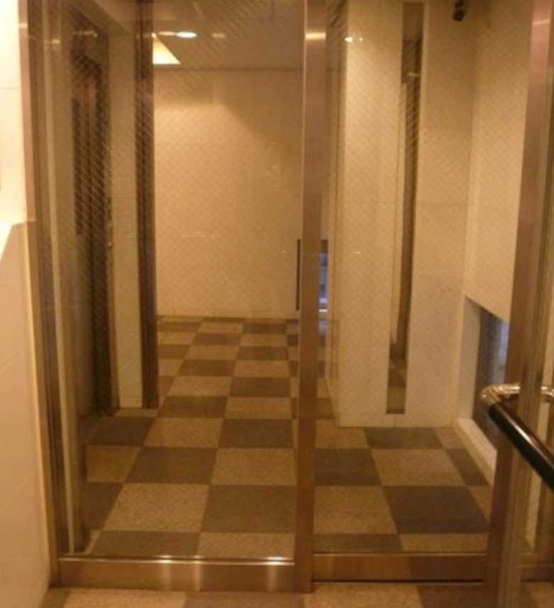 ダイナシティ三軒茶屋　礼金０　分譲賃貸　南西角部屋　駅近のロビー