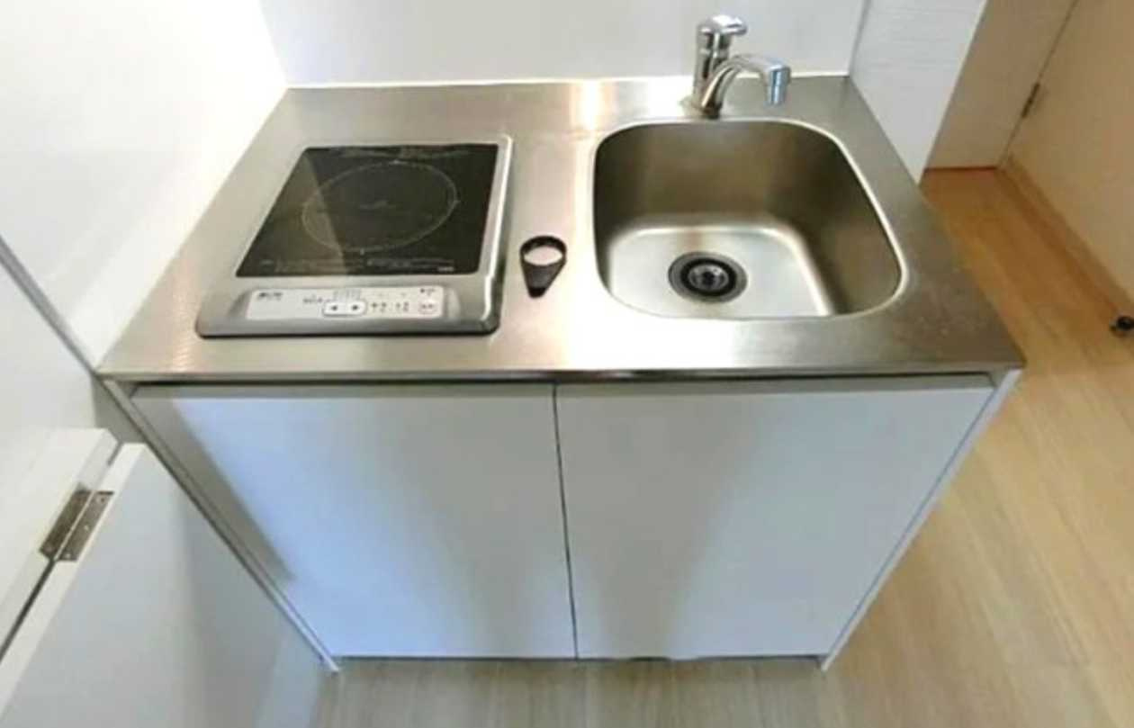 ダイナシティ三軒茶屋　礼金０　分譲賃貸　南西角部屋　駅近のキッチン