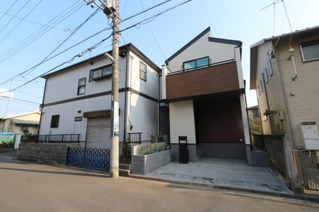 【Livele Garden.S】小平市学園東町の外観|ウオークインクローゼットは収納力豊富で嬉しいですね♪