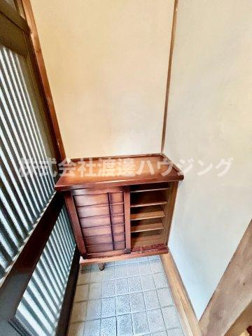 甲子園九番町一戸建の収納|玄関収納