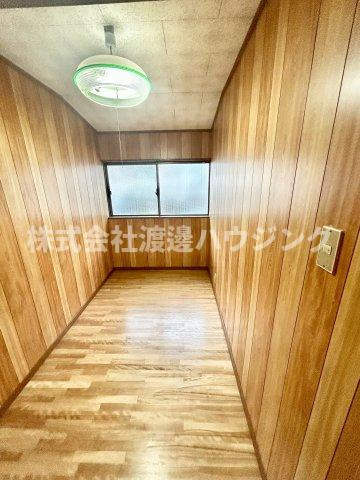 甲子園九番町一戸建の洋室