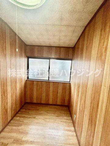 甲子園九番町一戸建のその他|窓