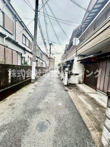 甲子園九番町一戸建の駐車場