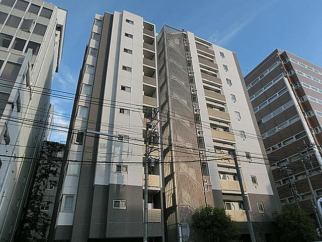 コシノパークサイドビルの外観