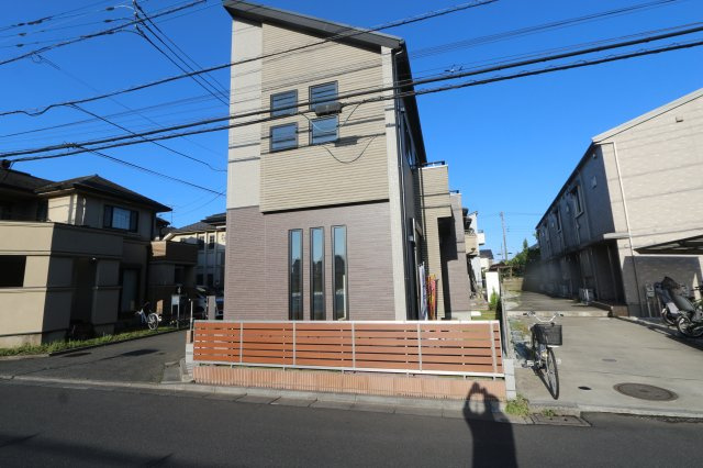 【Blooming Garden】小平市花小金井の外観|家族のコミュニケーションが自然と増えるリビング階段設計