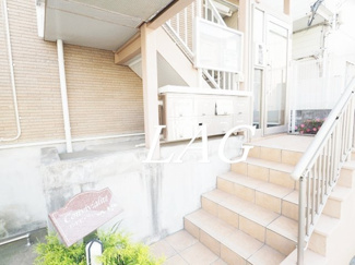 【その他共用部分】 | コンビビアリテ | 共用階段です。