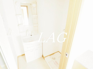 【洗面所】 | コンビビアリテ | 洗面台です。