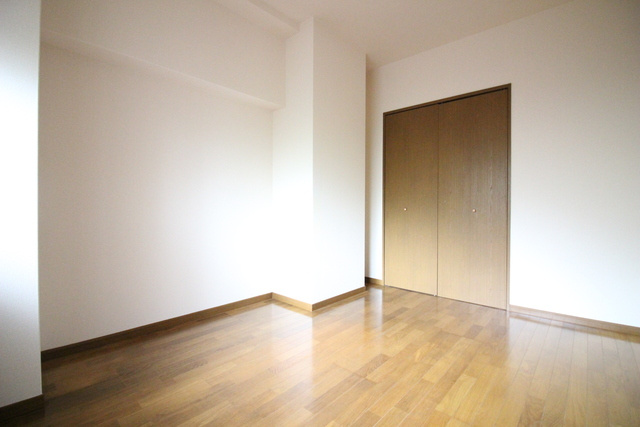 プレステージ百年公園の洋室