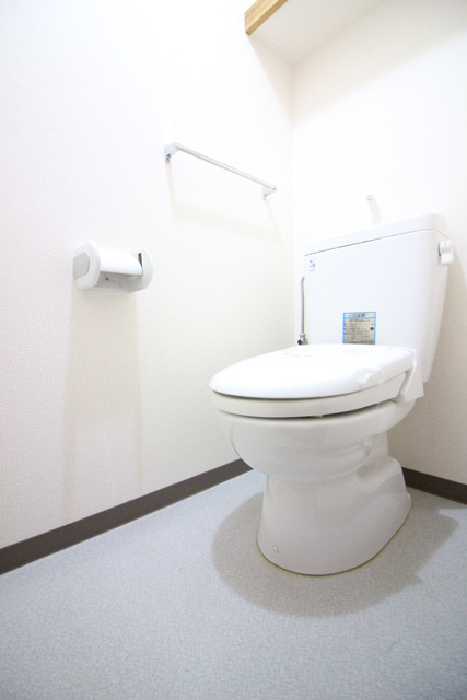 プレステージ百年公園のトイレ|嬉しい温水洗浄便座付き♪