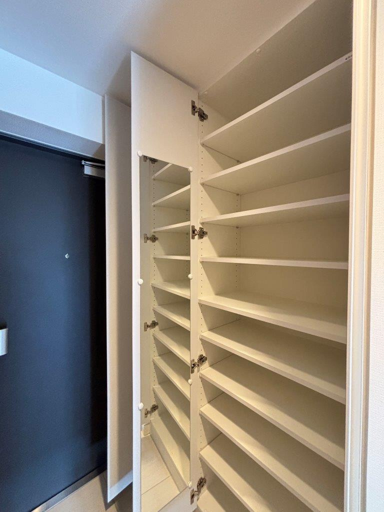 ルフォンリヴェント杉並永福の玄関