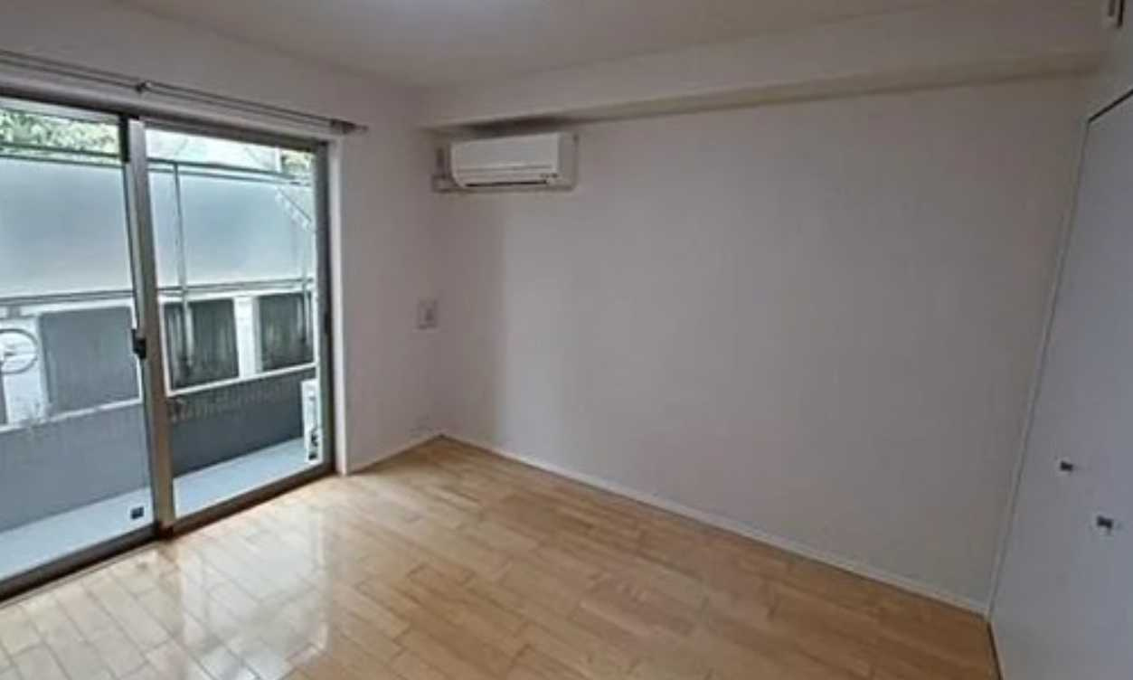 DeLCCSKomazawa　敷金０　礼金０　フリーレントの居間・リビング