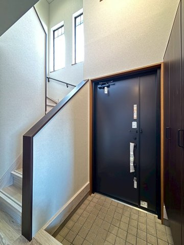 奈良市押熊町の玄関|靴がしっかり収納可能なシューズボックス付き♪