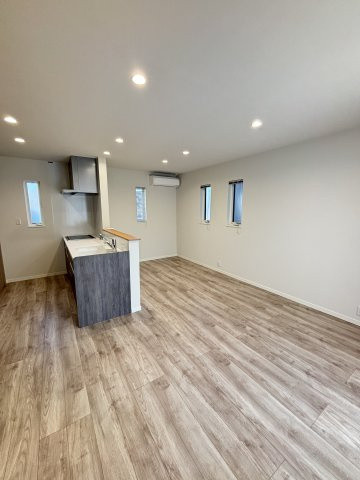 【居間・リビング】 | 東区東野2丁目