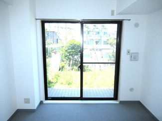 【居間・リビング】 | ライオンズヒルズ松戸 | 洋室（約4.5畳）　内装後　※2019年5月撮影