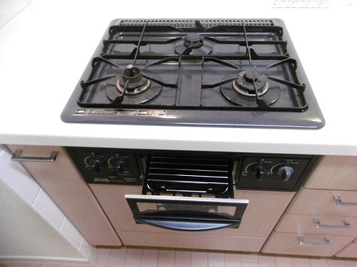 ライオンズタワー五反田の設備|ガスコンロ　グリル　内装前