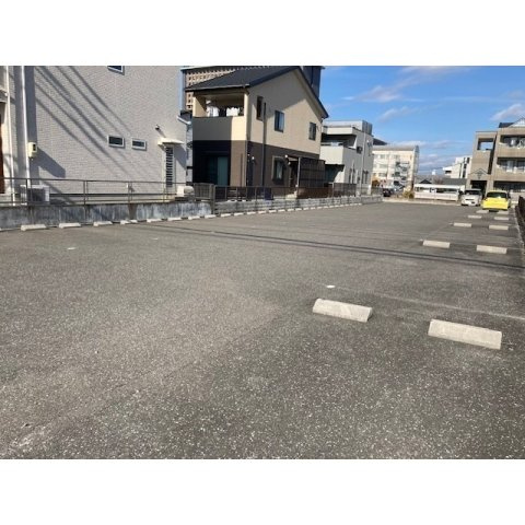 岐阜市薮田南３丁目の駐車場の駐車場