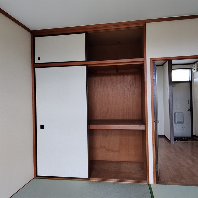 チェリス鏡島の収納