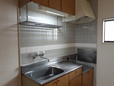 【キッチン】 | スカイハイツＢ | コンパクトなキッチンで掃除もラクラク