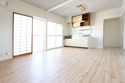 【居間・リビング】 | ビレッジハウス境港第三１号棟