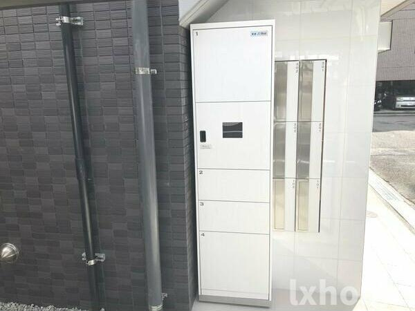 ラ・メゾン・シュ・シュNのエントランス|建物の内部です
