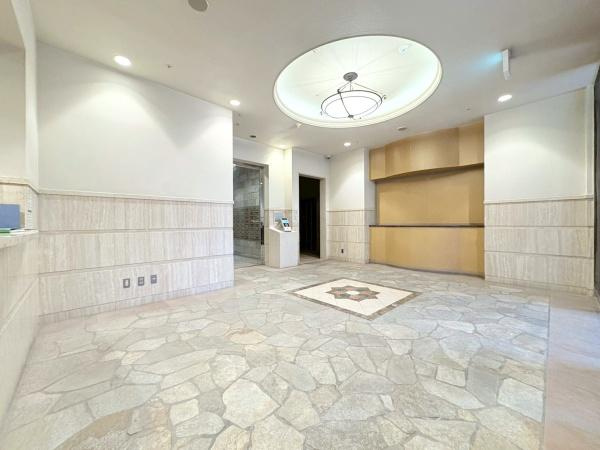 グランシティ横濱保土ヶ谷のエントランス