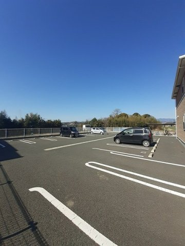 エスポワールの駐車場