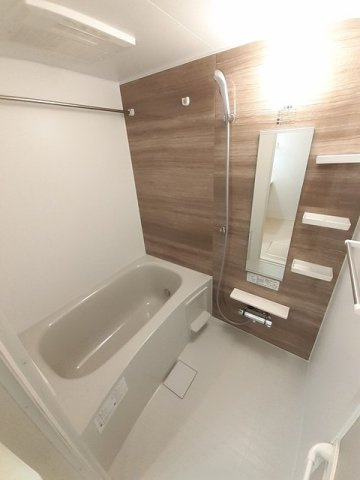 フローラル花房Ｃの浴室