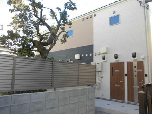 クレストウッドの外観