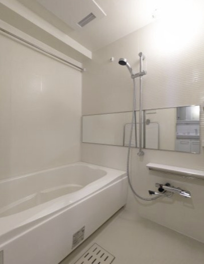 アルティザ自由が丘の浴室