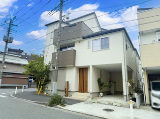 【外観】 | 志村坂上駅エリア 4LDK築浅戸建て | 2020年5月築の品格を感じさせる佇まいの一戸建てです