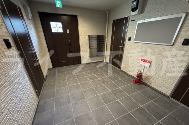 KTIレジデンス弥刀のエントランス|建物の内部です