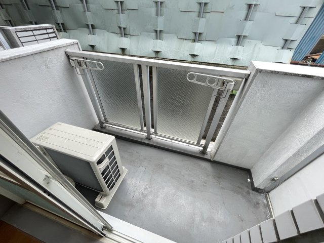 川崎市宮前区馬絹３丁目の賃貸マンションのバルコニー