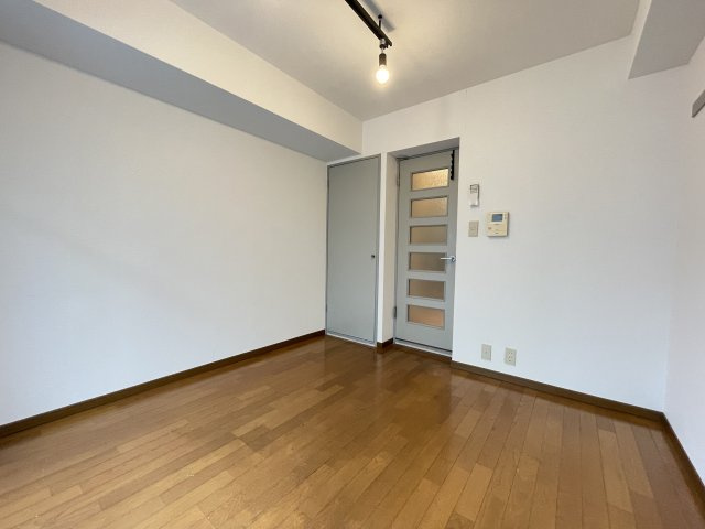 川崎市宮前区馬絹３丁目の賃貸マンションの居間・リビング