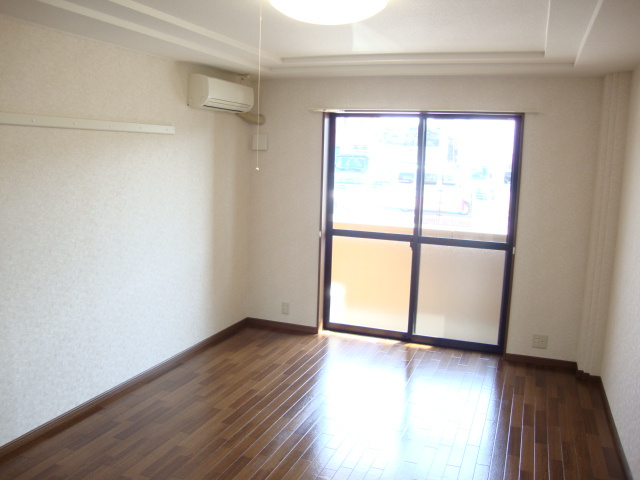 Ｍ・Ｍコンフォルトの内装|明るい洋室です＾＾