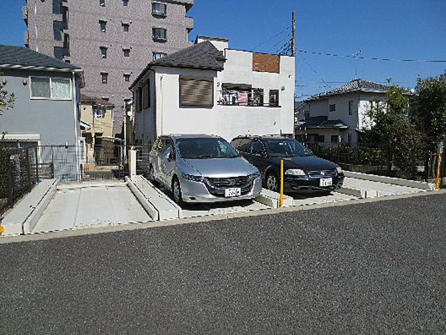 サウセ茅ケ崎南の駐車場